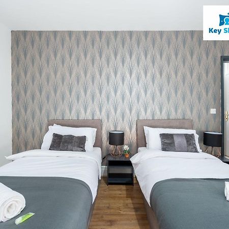 Five Bedroom Spacious Modern House By Keysleeps Short Lets Workington Lake District Beach Buitenkant foto