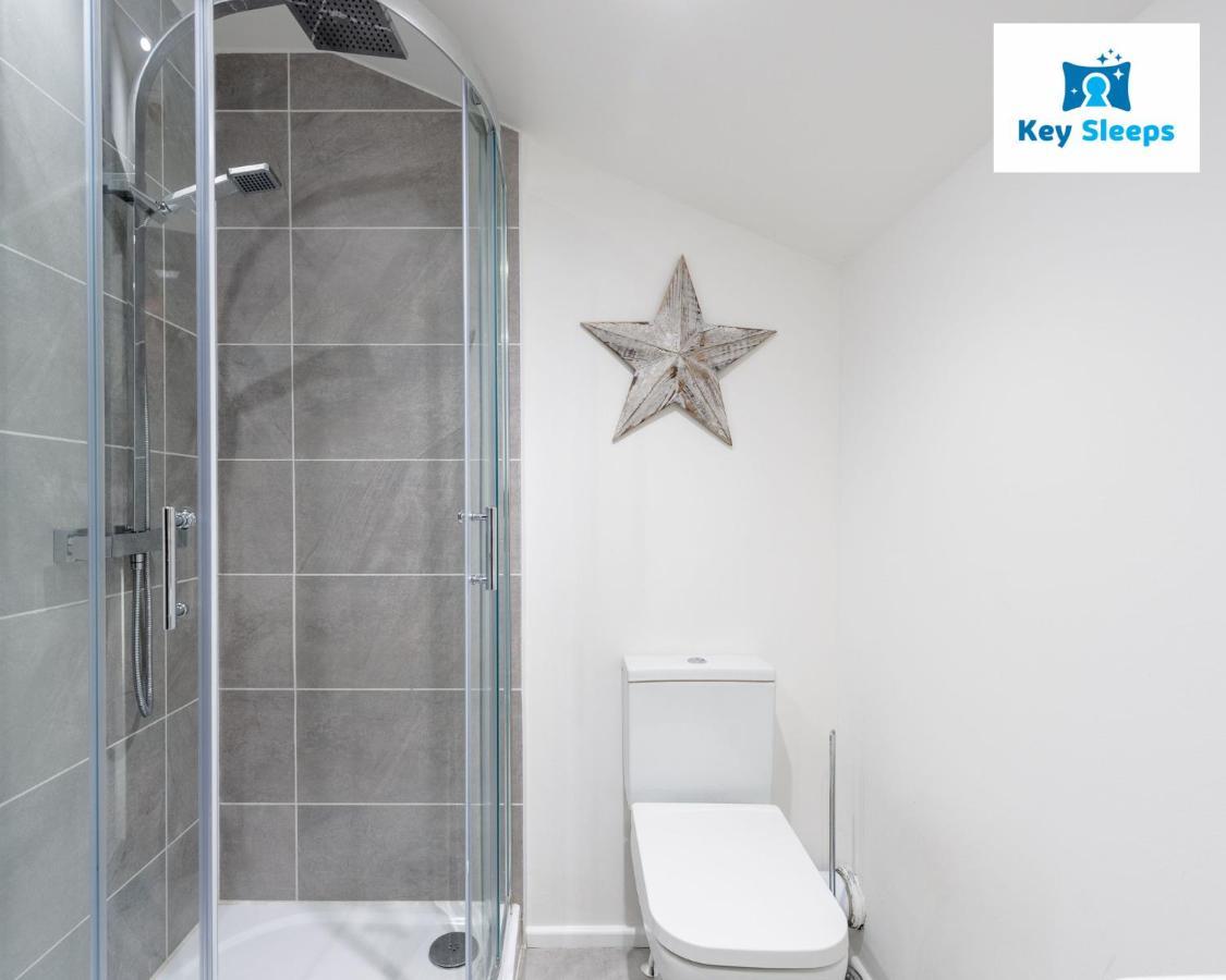 Five Bedroom Spacious Modern House By Keysleeps Short Lets Workington Lake District Beach Buitenkant foto